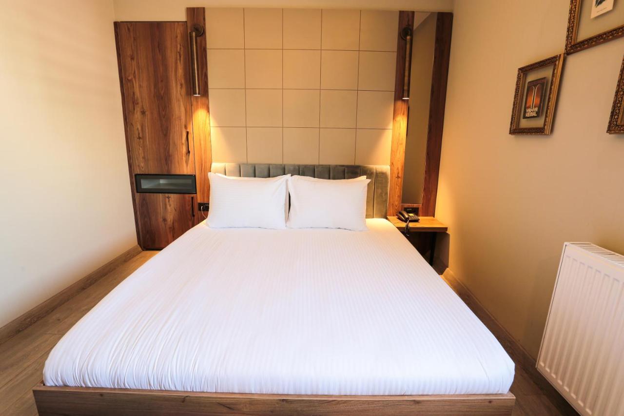 Arach Hotel Harbiye Istanboel Buitenkant foto