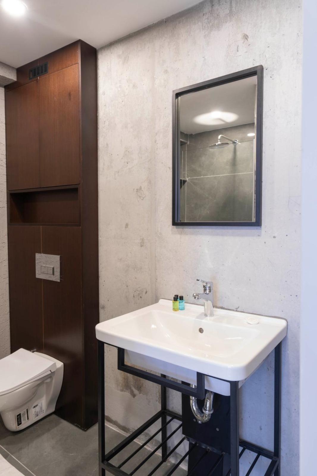 Arach Hotel Harbiye Istanboel Buitenkant foto